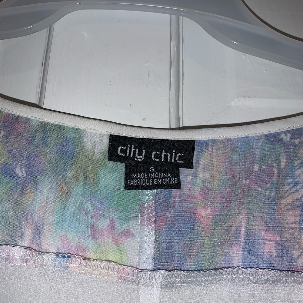 City Chic Garden Floral Top Sz 16 - Picture 7 of 11